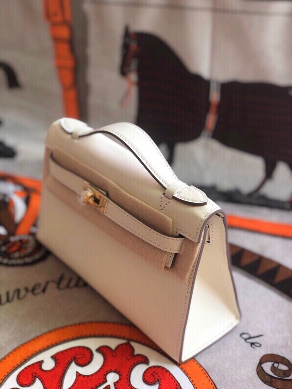 에르메스 미니 켈리백22 나타 화이트 금장 스위프트